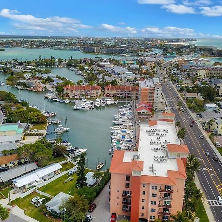 Bay Front Oasis Apartment Сейнт Пийт Бийч Екстериор снимка