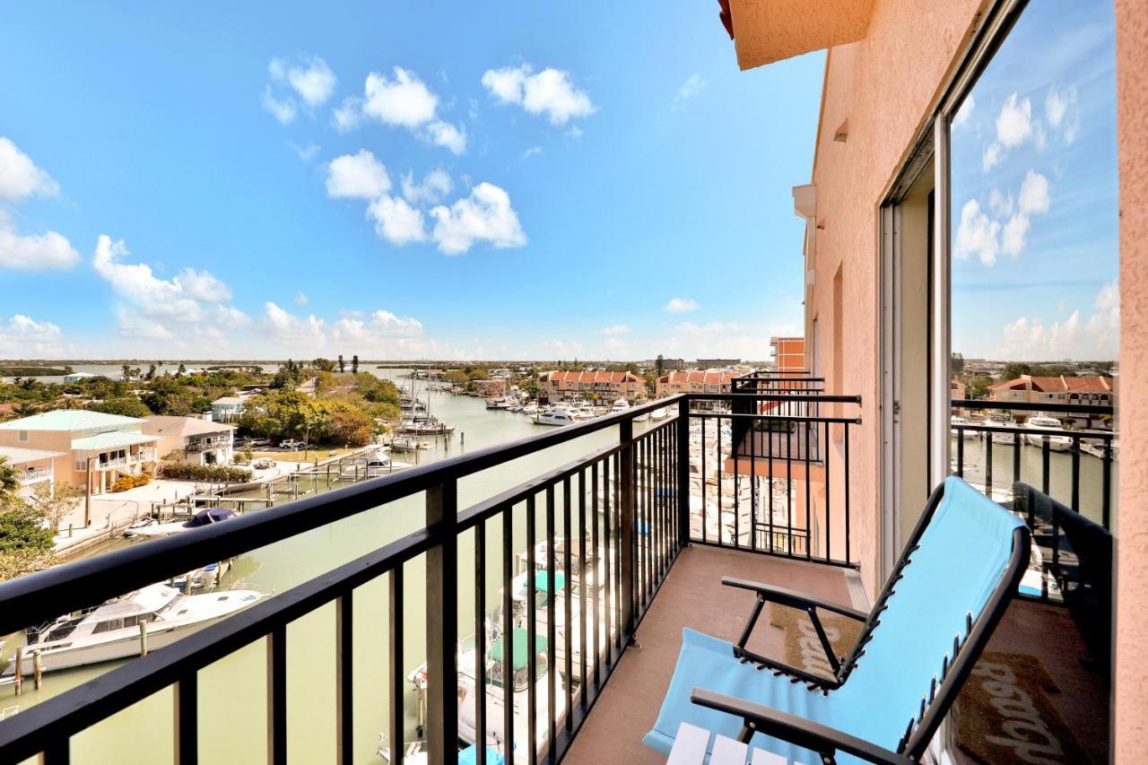 Bay Front Oasis Apartment Сейнт Пийт Бийч Екстериор снимка
