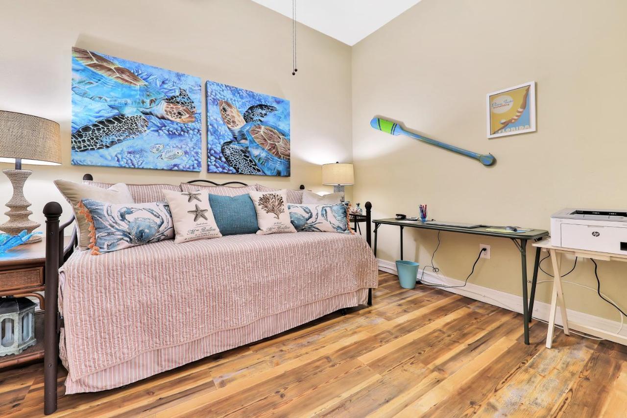 Bay Front Oasis Apartment Сейнт Пийт Бийч Екстериор снимка