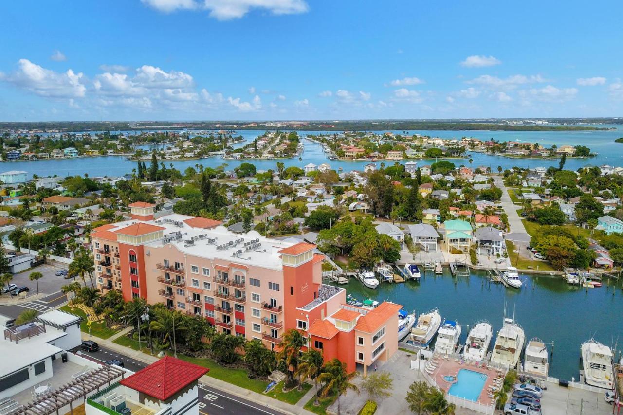 Bay Front Oasis Apartment Сейнт Пийт Бийч Екстериор снимка