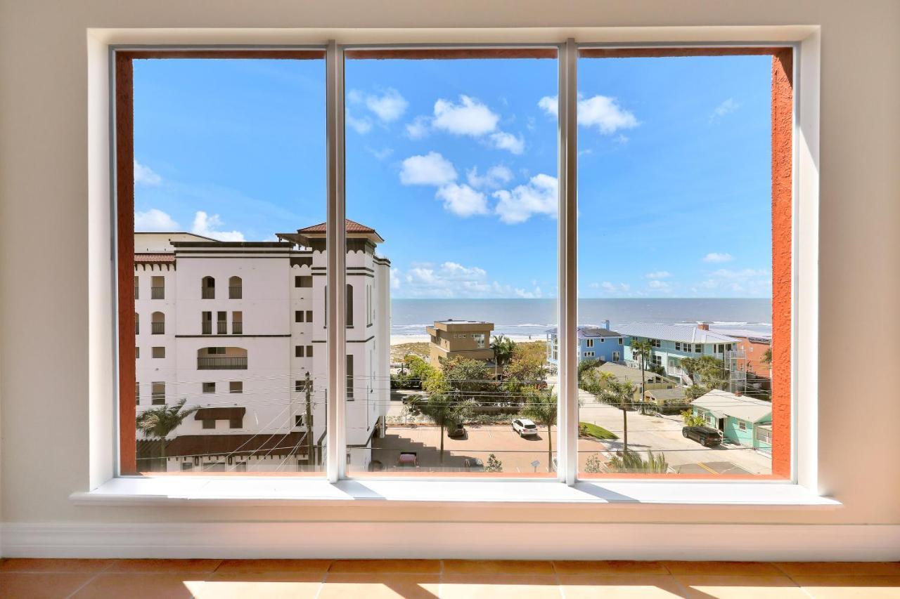 Bay Front Oasis Apartment Сейнт Пийт Бийч Екстериор снимка